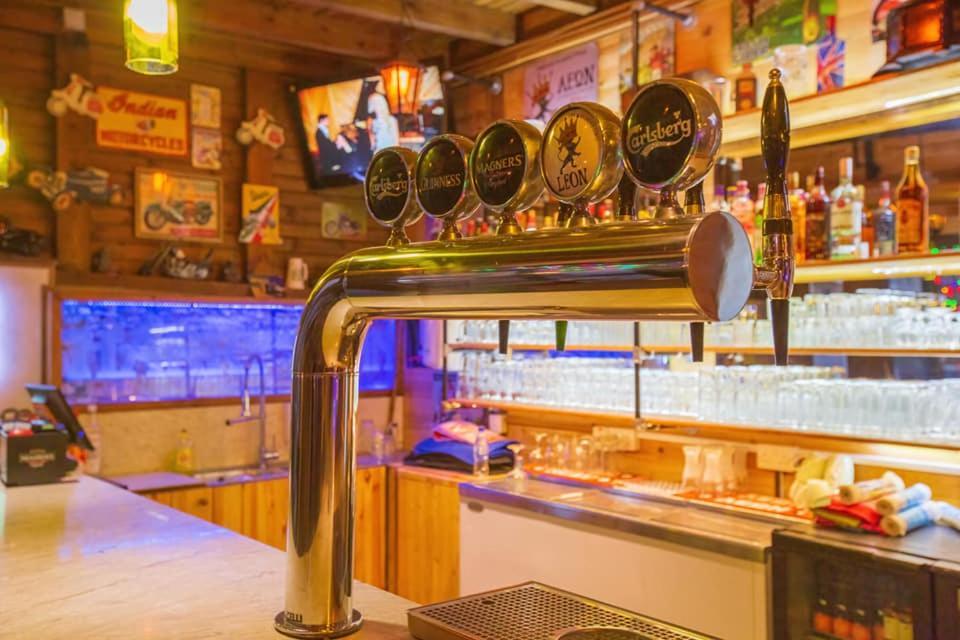 Harrys Inn Guesthouse Larnaca Buitenkant foto